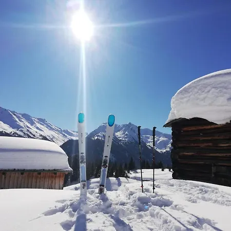 Mountain Alpine קאפל