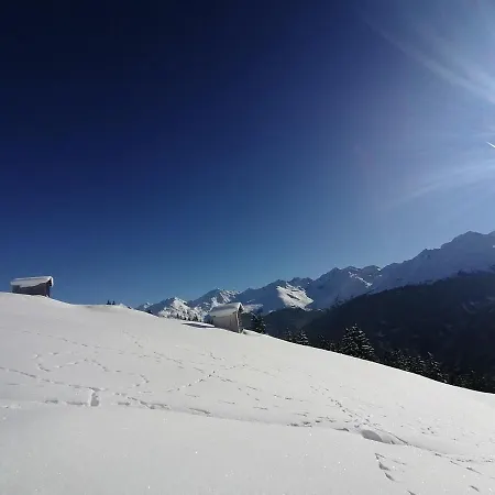 Апартаменты Mountain Alpine *