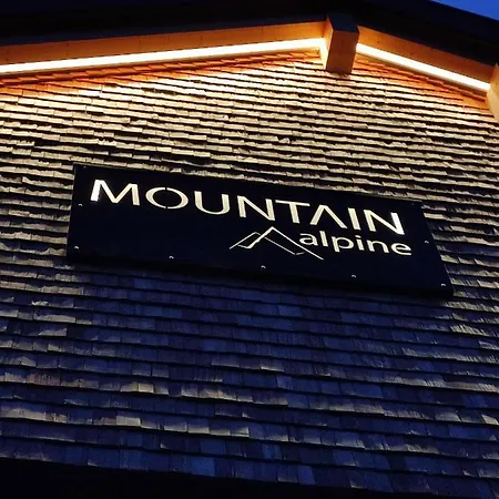 Mountain Alpine 公寓 *